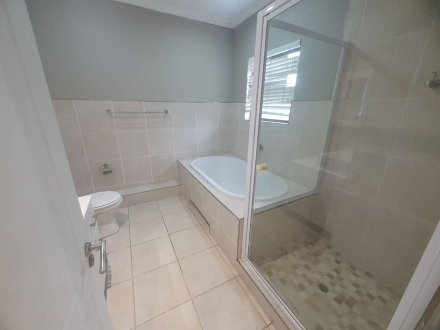 To Let 3 Bedroom Property for Rent in Abbotsford Eastern Cape